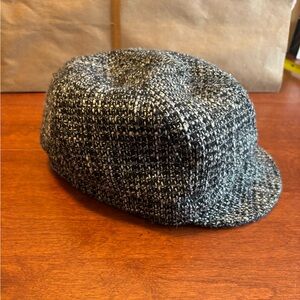 August Black and White Tweed Newsboy Hat